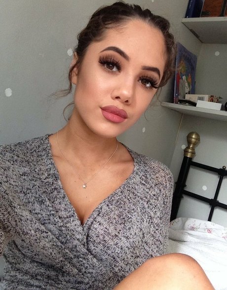 Nagie wyciekłe zdjęcie OnlyFans od Saoirse Alicia Behzadi
