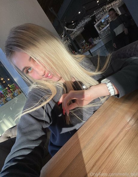 Nagie wyciekłe zdjęcie OnlyFans od Mollybell