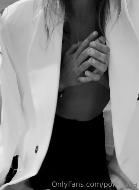 Nagie wyciekłe zdjęcie OnlyFans od Polyluna
