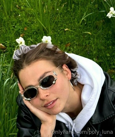 Poly_luna