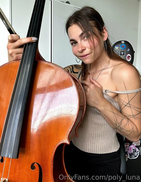 Poly_luna