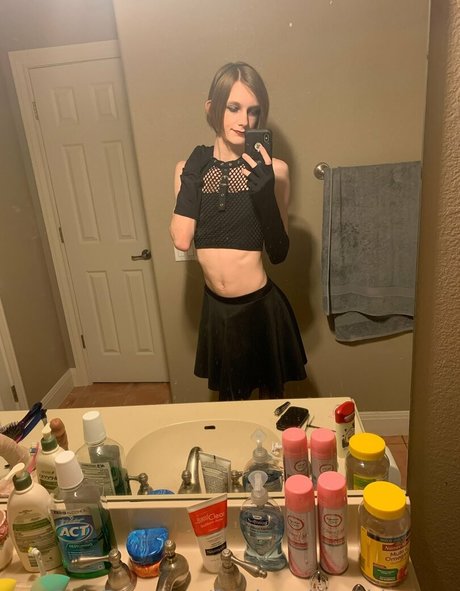 Femboycherryblossom