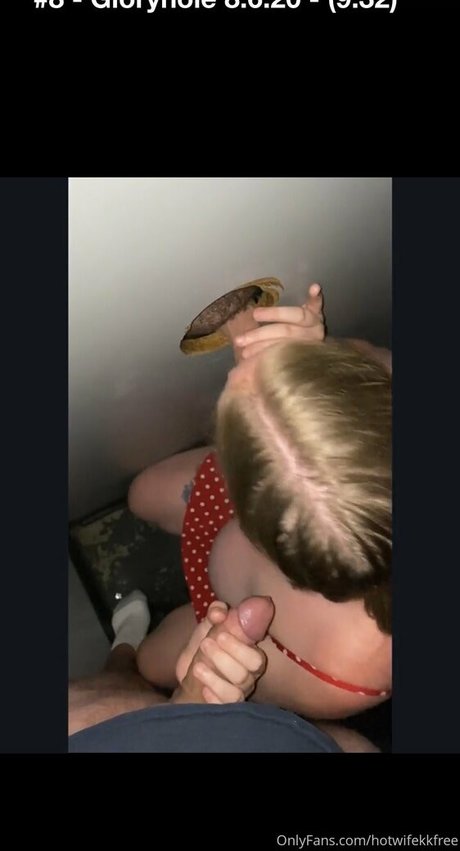 Nagie wyciekłe zdjęcie OnlyFans od Hotwifekkfree