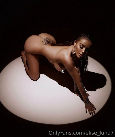 Nagie wyciekłe zdjęcie OnlyFans od Eliseluna7