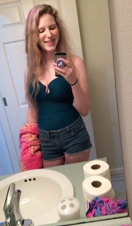 Nagie wyciekłe zdjęcie OnlyFans od Donutosaurus