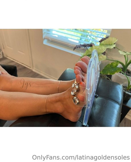 Nagie wyciekłe zdjęcie OnlyFans od Latinagoldensoles