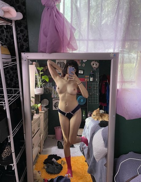 Nagie wyciekłe zdjęcie OnlyFans od Sexychamele0n