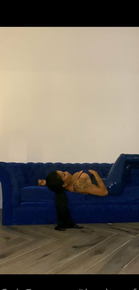 Nagie wyciekłe zdjęcie OnlyFans od Kikiluxxxe