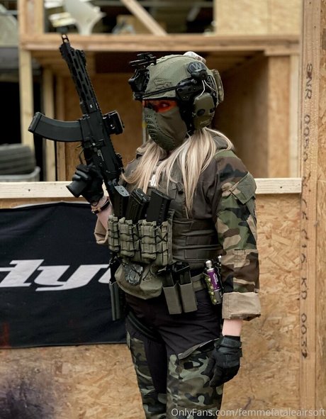 Nagie wyciekłe zdjęcie OnlyFans od Femmefataleairsoft