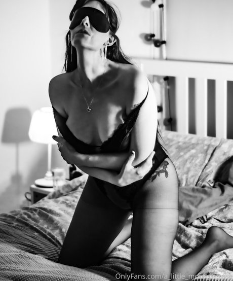 Nagie wyciekłe zdjęcie OnlyFans od Rosiefinchgirl