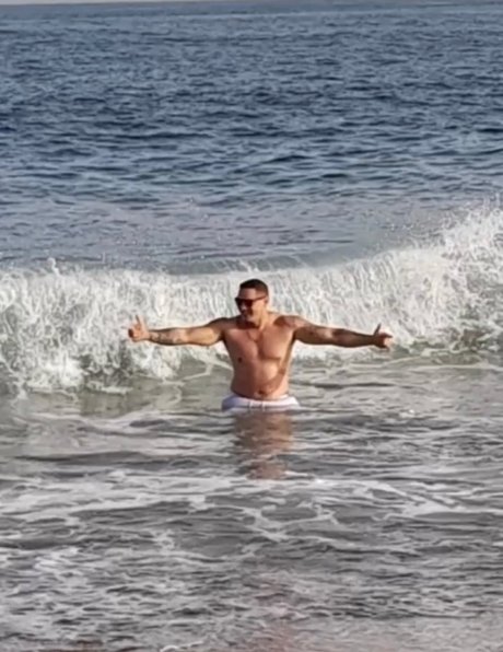 Nagie wyciekłe zdjęcie OnlyFans od Milan Thomson