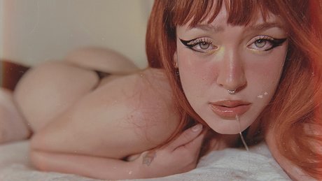 Nagie wyciekłe zdjęcie OnlyFans od Mila Castle