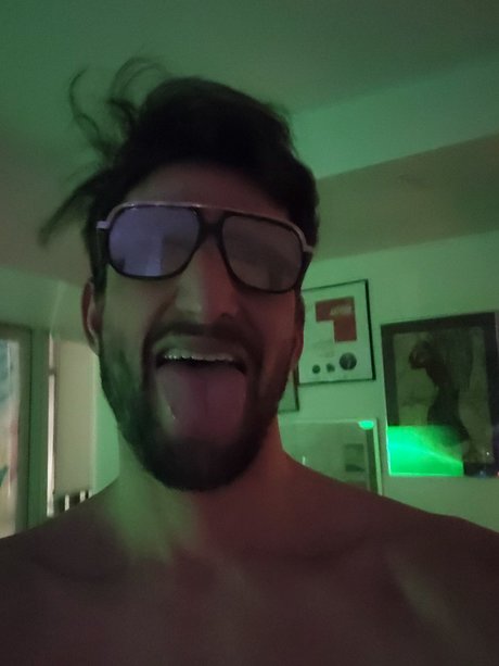Nagie wyciekłe zdjęcie OnlyFans od Jesus Sinns