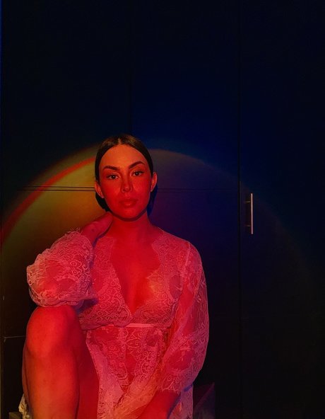 Nagie wyciekłe zdjęcie OnlyFans od Zoee Morales