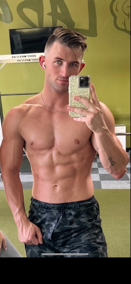 Nagie wyciekłe zdjęcie OnlyFans od Cashlovesu