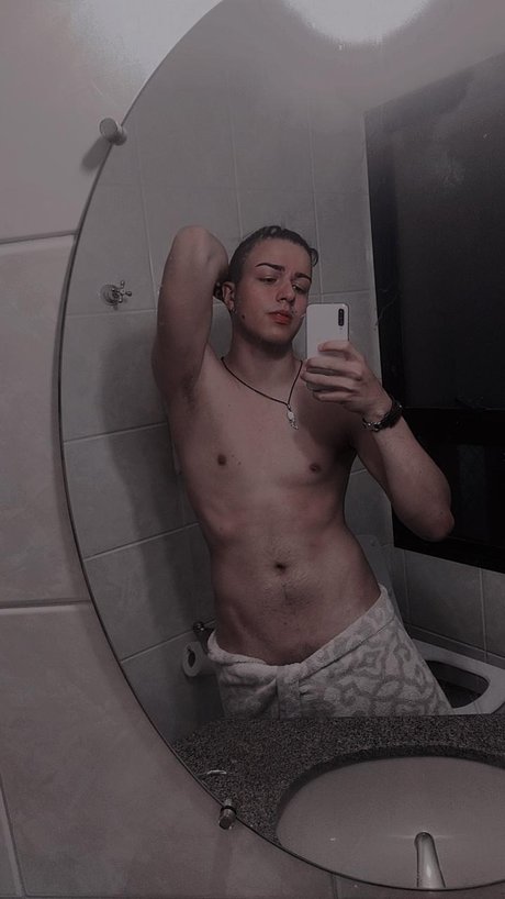 Nagie wyciekłe zdjęcie OnlyFans od Hottourist