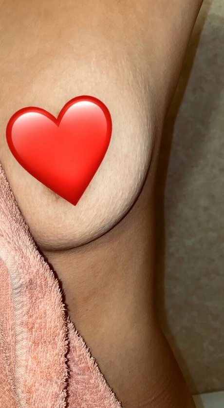 Nagie wyciekłe zdjęcie OnlyFans od Julieknutsen02