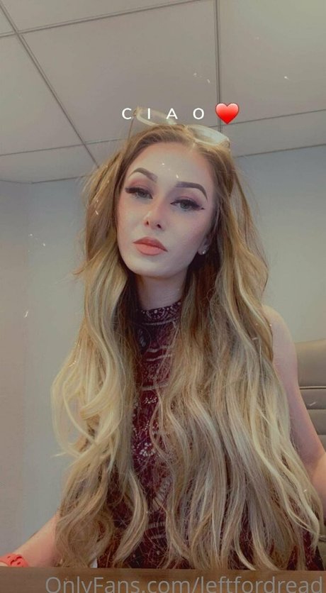 Nagie wyciekłe zdjęcie OnlyFans od Leftfordread