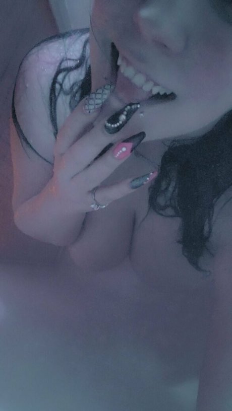 Xxxglowyxxx