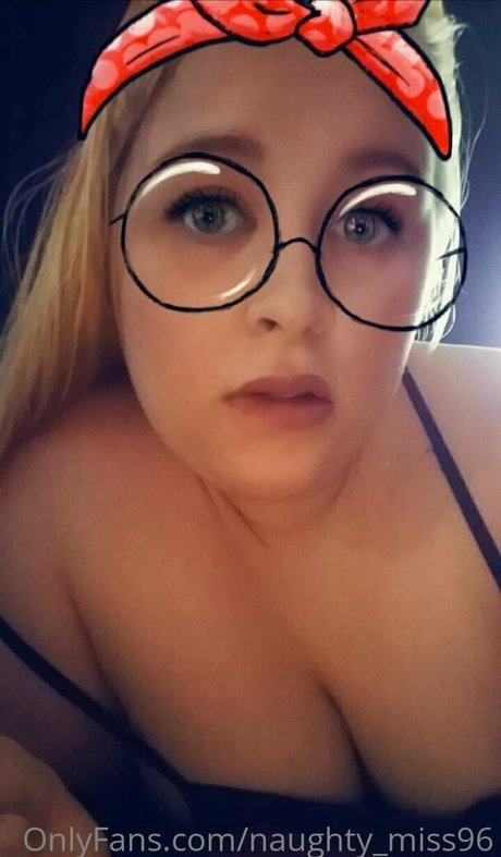 Nagie wyciekłe zdjęcie OnlyFans od Naughtymiss96