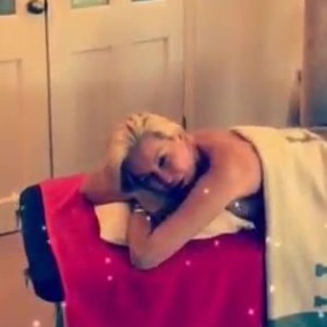 Nagie wyciekłe zdjęcie OnlyFans od Denise Van Outen
