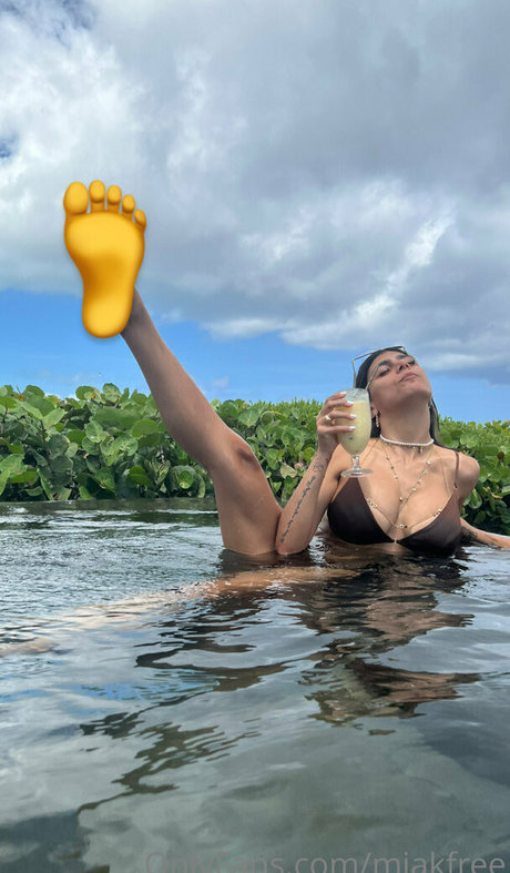 Nagie wyciekłe zdjęcie OnlyFans od Miakfree
