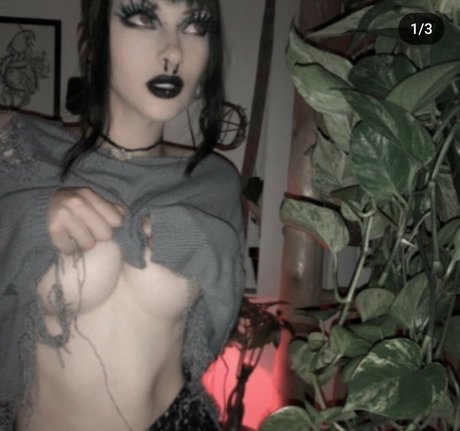 Nagie wyciekłe zdjęcie OnlyFans od Fleshf1y