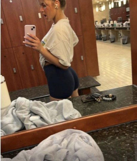 Nagie wyciekłe zdjęcie OnlyFans od Sarah Lindstrom