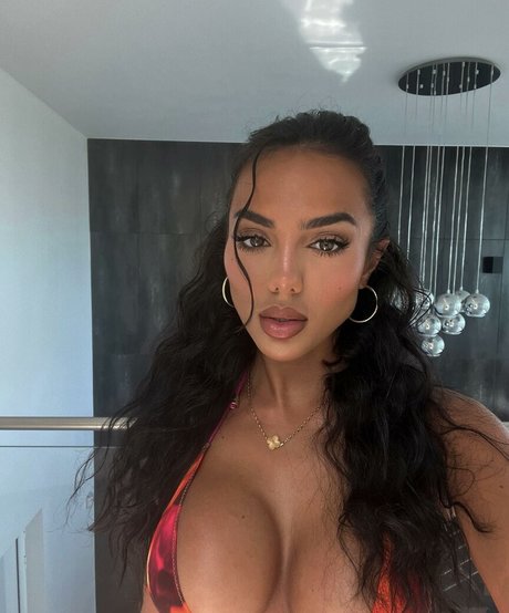 Nagie wyciekłe zdjęcie OnlyFans od Arianna Ajtar