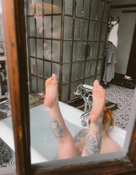 Nagie wyciekłe zdjęcie OnlyFans od Itsbeadux