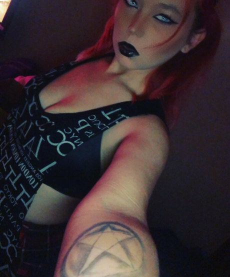 Nagie wyciekłe zdjęcie OnlyFans od Devillust69
