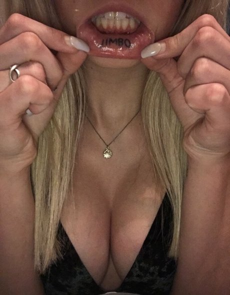 Nagie wyciekłe zdjęcie OnlyFans od Materialgirlj