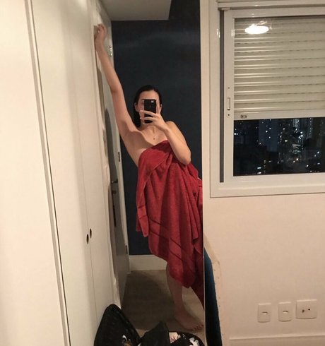 Nagie wyciekłe zdjęcie OnlyFans od Ellaarievilo