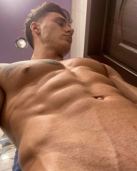 Nagie wyciekłe zdjęcie OnlyFans od Bogdan