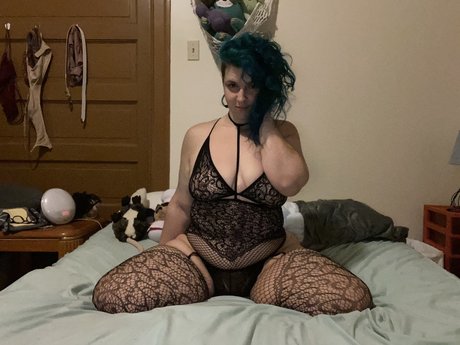Nagie wyciekłe zdjęcie OnlyFans od Curvyqueen