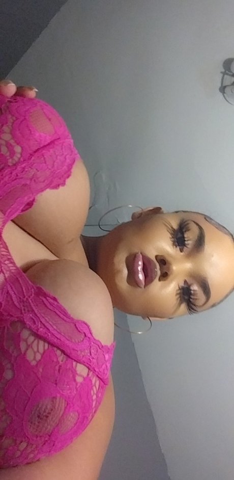 Nagie wyciekłe zdjęcie OnlyFans od Henny 304