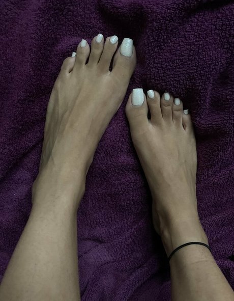 Pujaprettyfeet