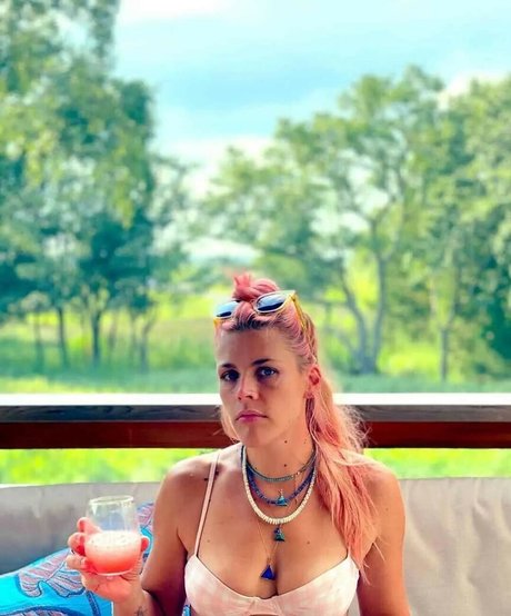 Nagie wyciekłe zdjęcie OnlyFans od Busy Phillips