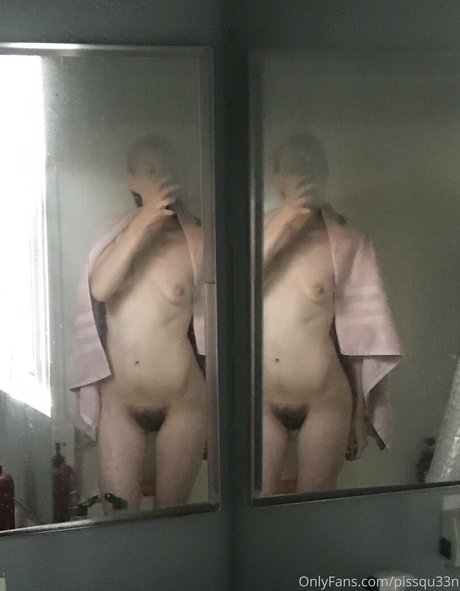 Nagie wyciekłe zdjęcie OnlyFans od Pissqu33n