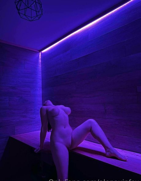 Nagie wyciekłe zdjęcie OnlyFans od Alenavipfox