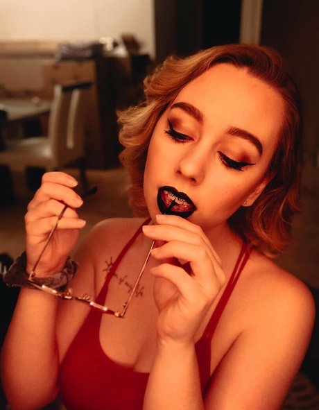 Nagie wyciekłe zdjęcie OnlyFans od Waverlyluxe
