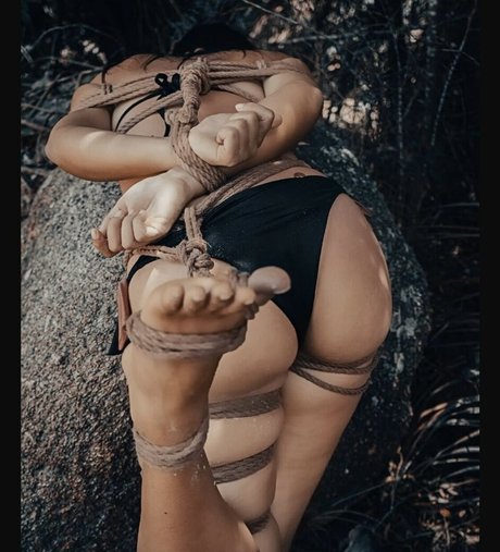 Nagie wyciekłe zdjęcie OnlyFans od Kyarainropes