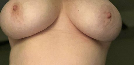 Nagie wyciekłe zdjęcie OnlyFans od Naturalgurl
