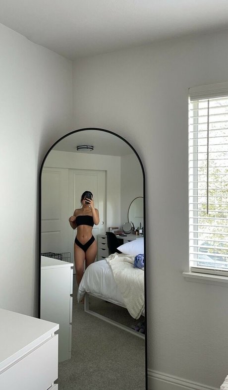 Nagie wyciekłe zdjęcie OnlyFans od Melissa Estrella