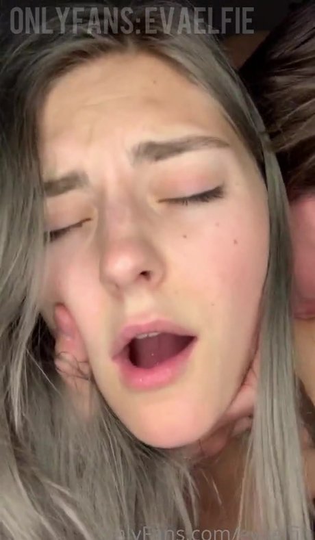 EvaElfie
