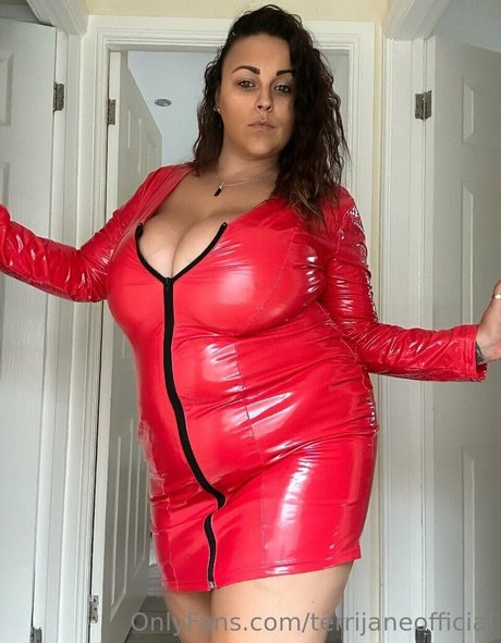 Terrijaneofficial