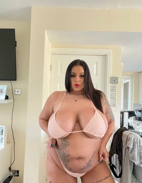Nagie wyciekłe zdjęcie OnlyFans od Terrijaneofficial