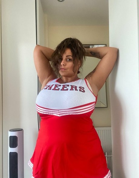 Terrijaneofficial