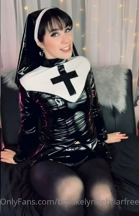 Nagie wyciekłe zdjęcie OnlyFans od Brookelynnebriarfree