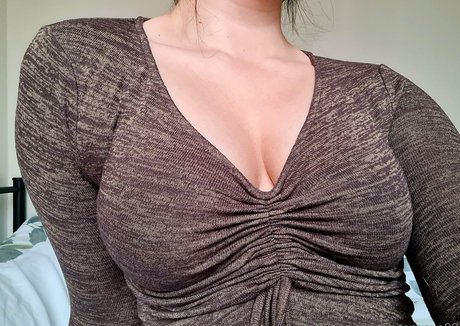 Nagie wyciekłe zdjęcie OnlyFans od Rosepxoxo98